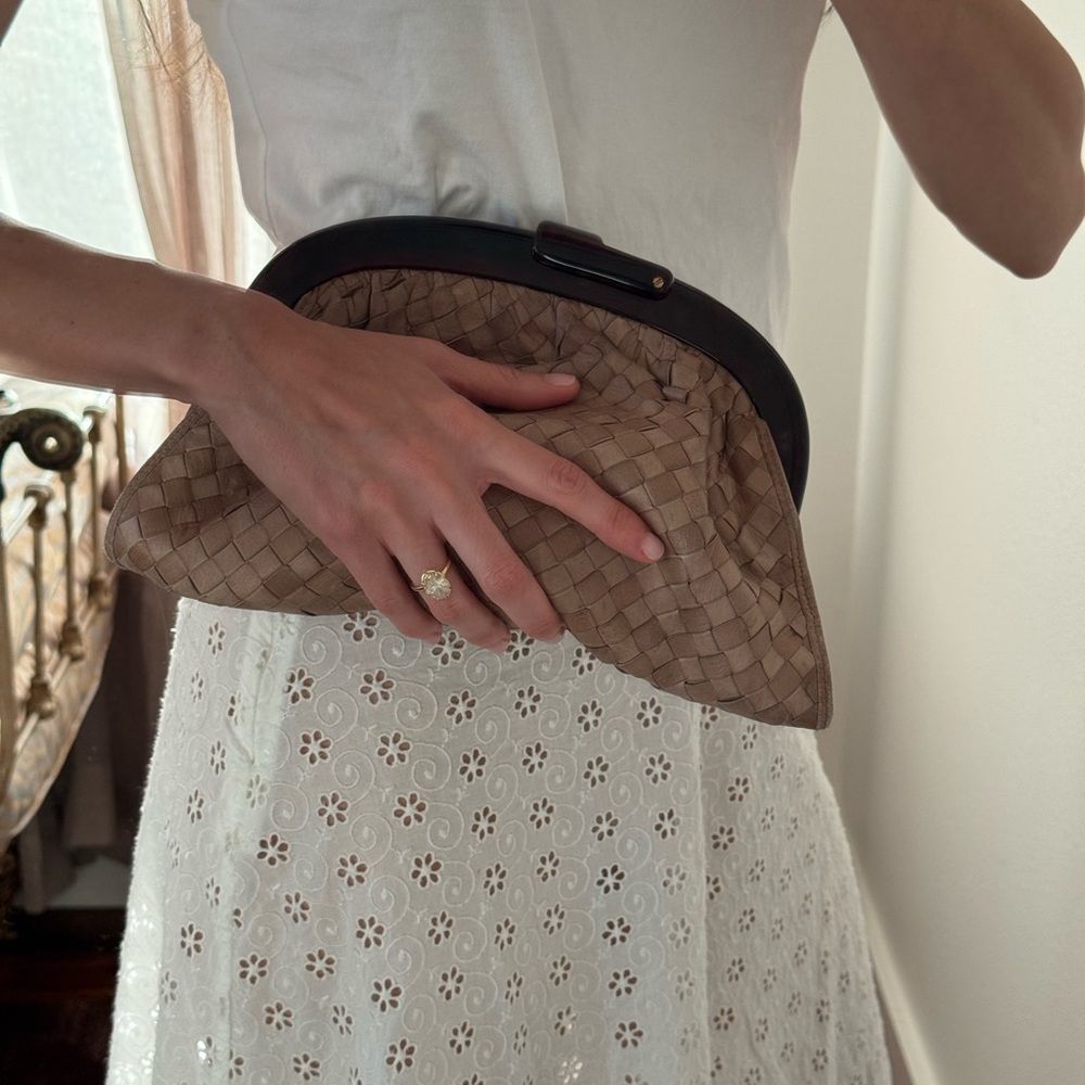 Vintage bottega veneta clutch, intrecciato taupe leather